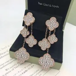 van cleef  arpels boucles doreilles pour femme s_122a467